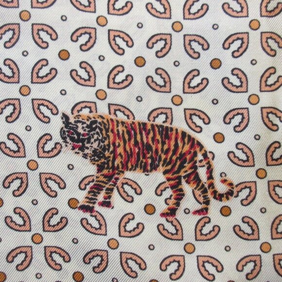 NWT J.Crew Petite Silk-twill Button-up Shirt in Dusty Ivory Roaming Tigers 8P - Picture 4 of 4